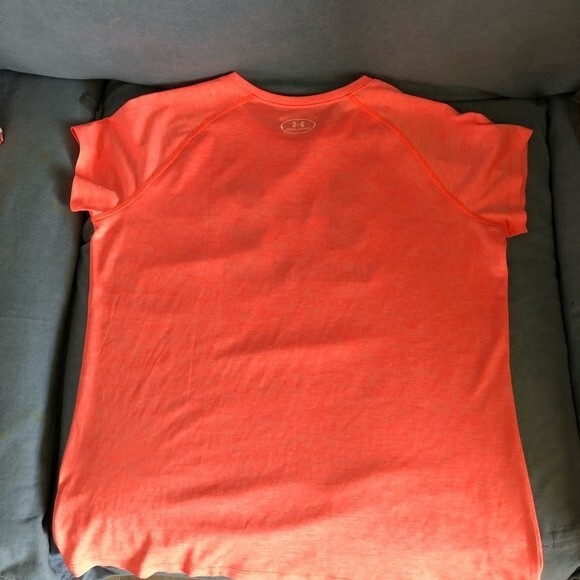 Youth extra large under armour shirt - Picture 5 of 5